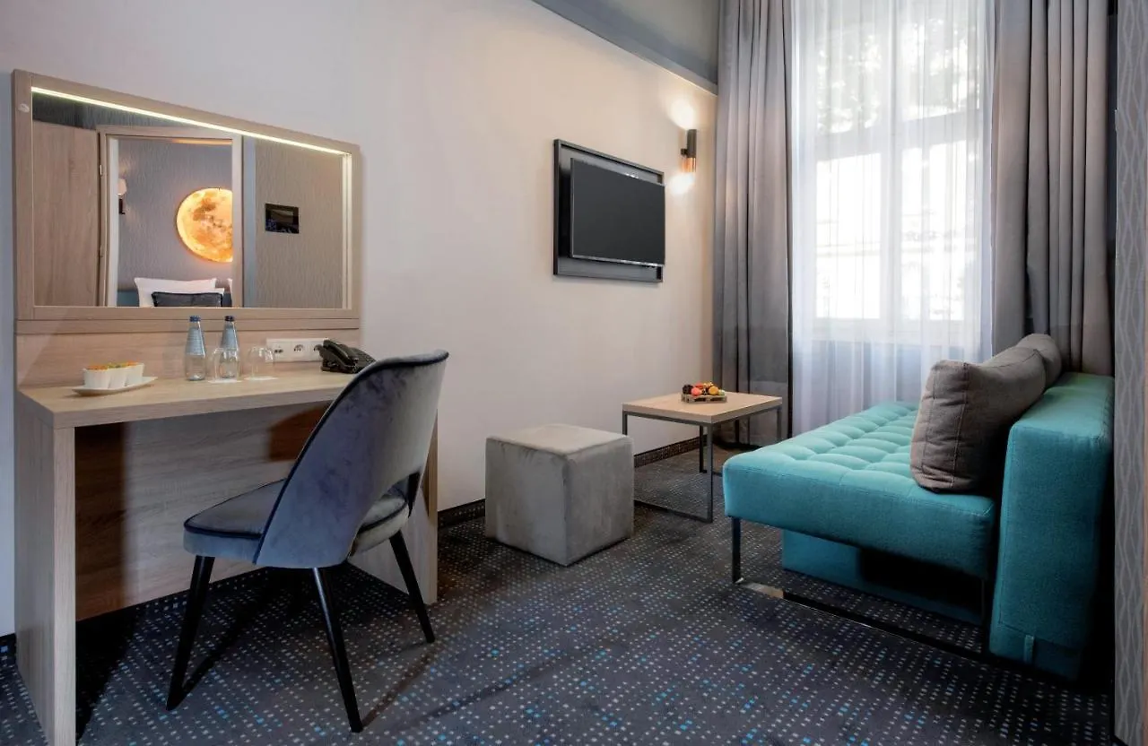 Leonardo Boutique Hotel Krakow Old Town 3*,