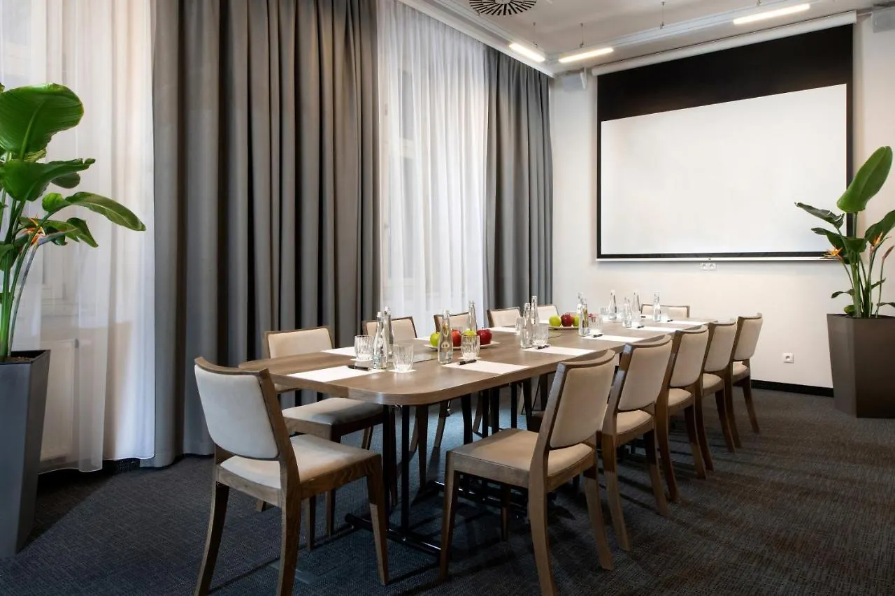 Leonardo Boutique Hotel Krakow Old Town 3*,